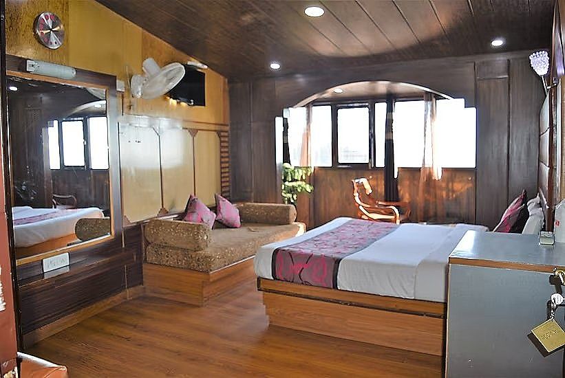 undefined Hotel Sidharath 3