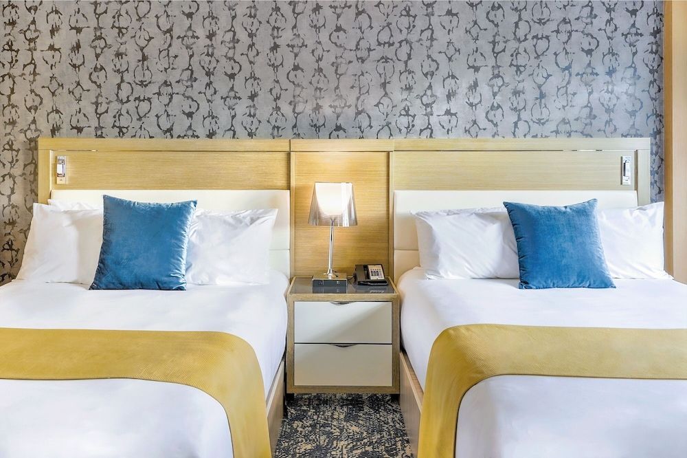 Executive Plaza Hotel Metro Vancouver Deluxe Double 5