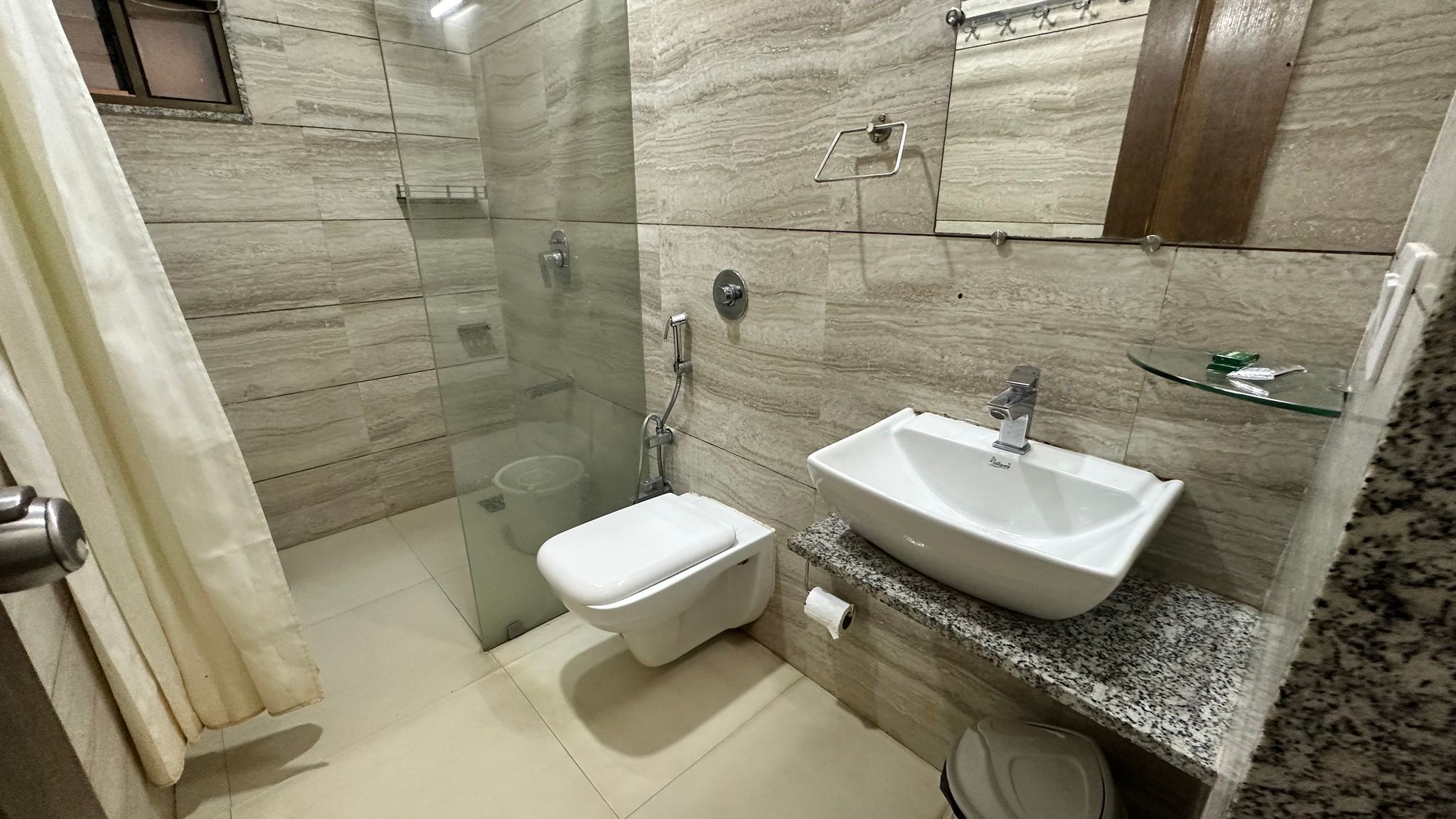 Lion Park Hotel And Resort Deluxe Room 10