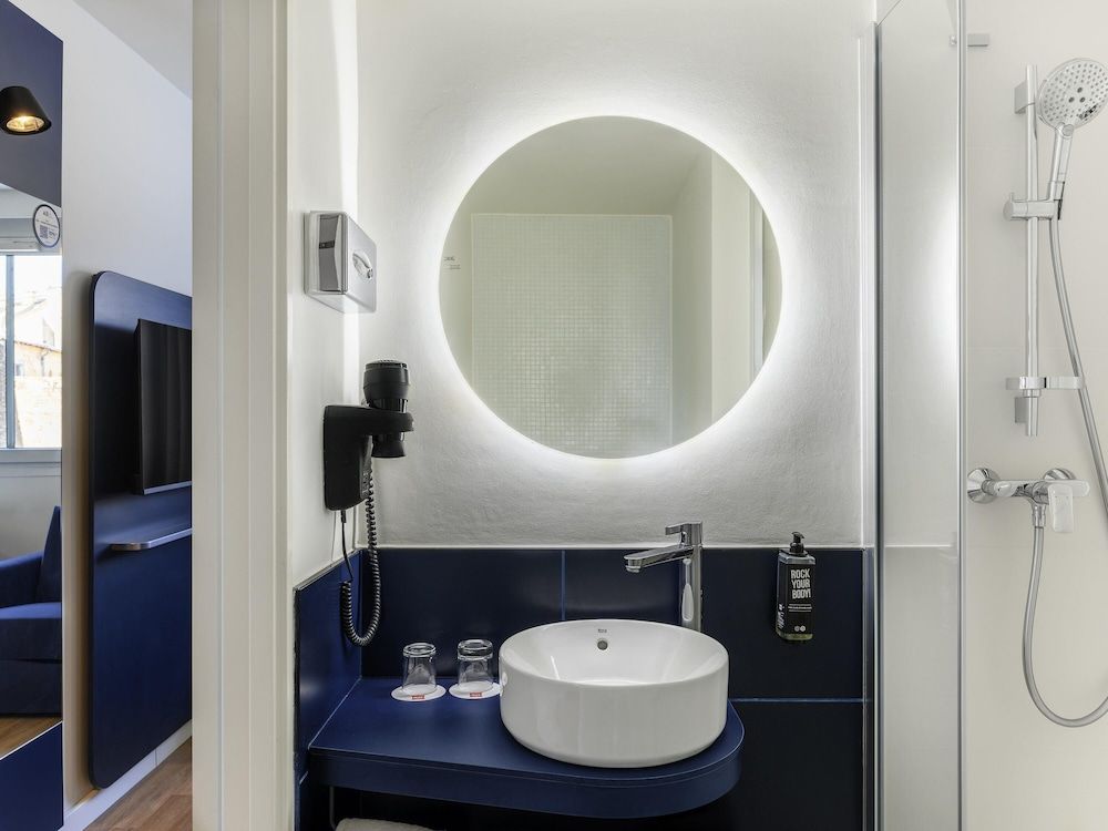 ibis Budapest Centrum Room, 2 Twin Beds (equipped with the new bedding) 4