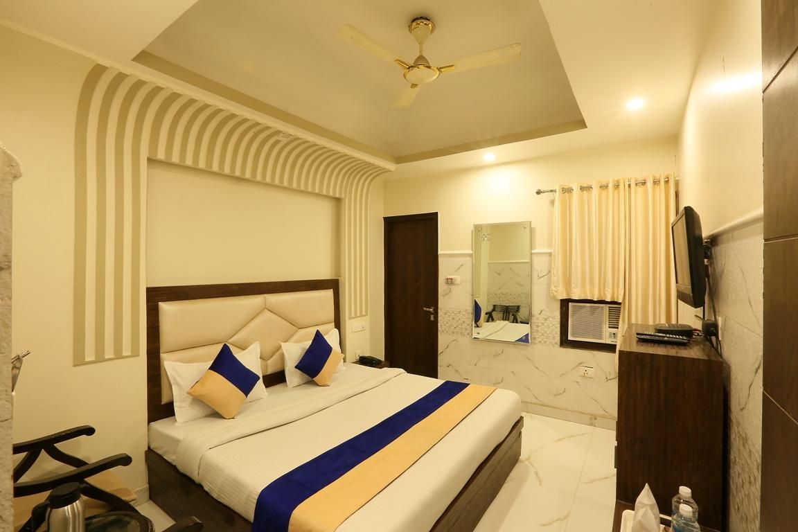 Triple Bed Non AC Room
