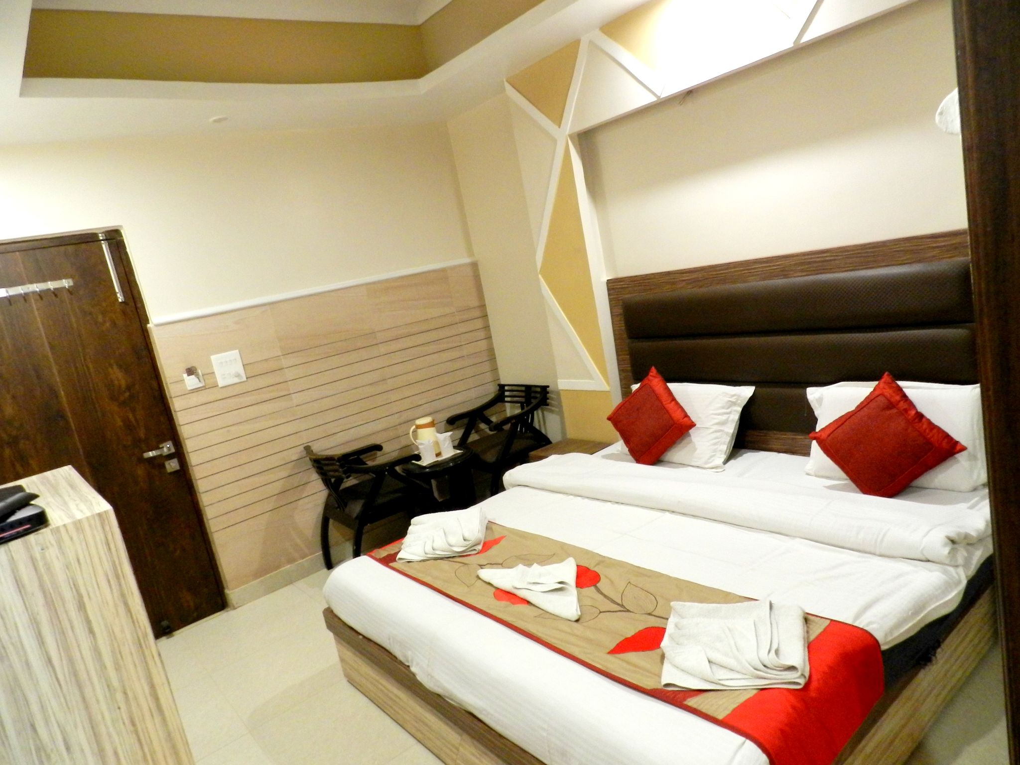 Deluxe Double Room AC with Free Wi-Fi