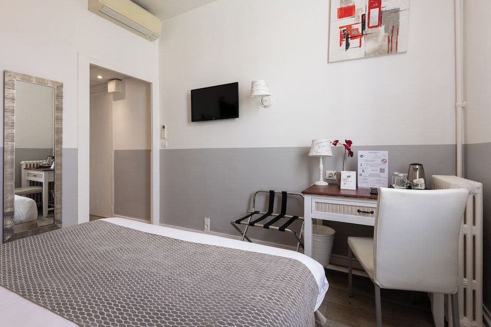 The Originals City, Hotel de Bordeaux, Bergerac center Standard Double Room Single Use, Air conditioning 7