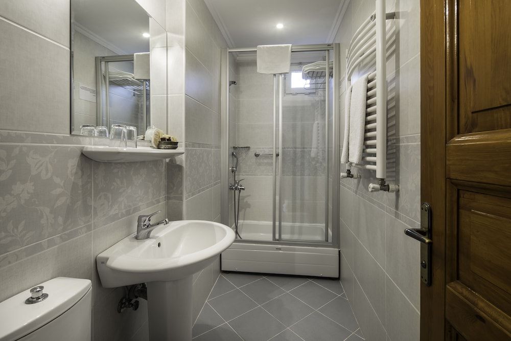 Hotel Sari Konak Economy Double Room 4