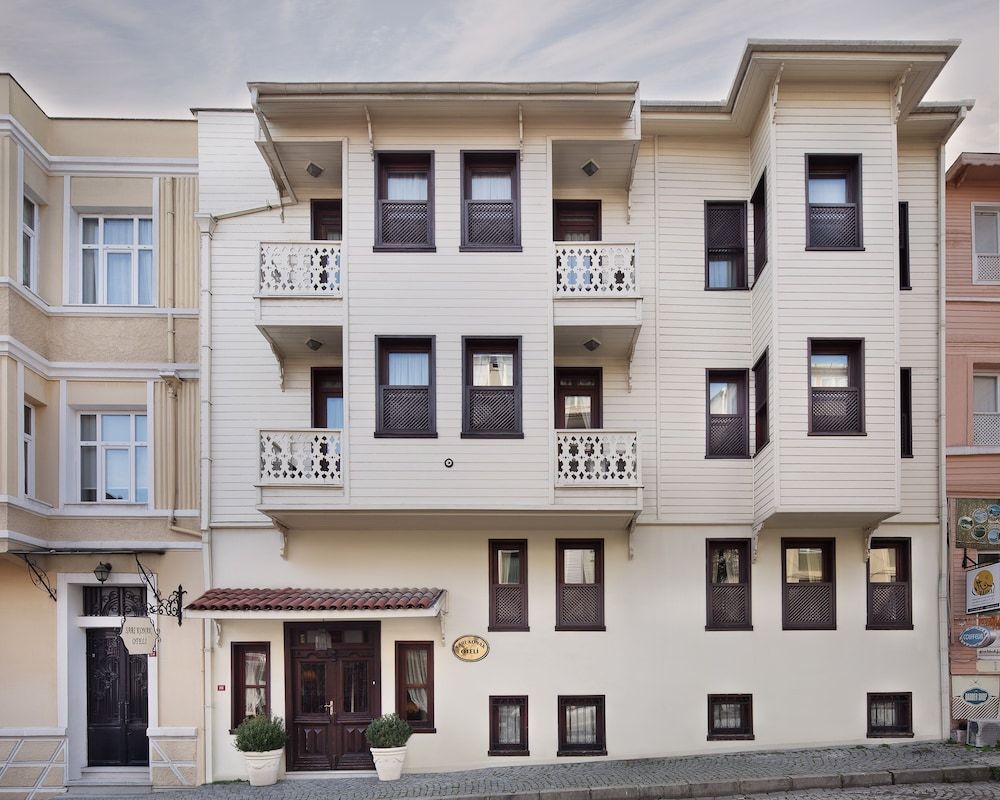 undefined Hotel Sari Konak 6