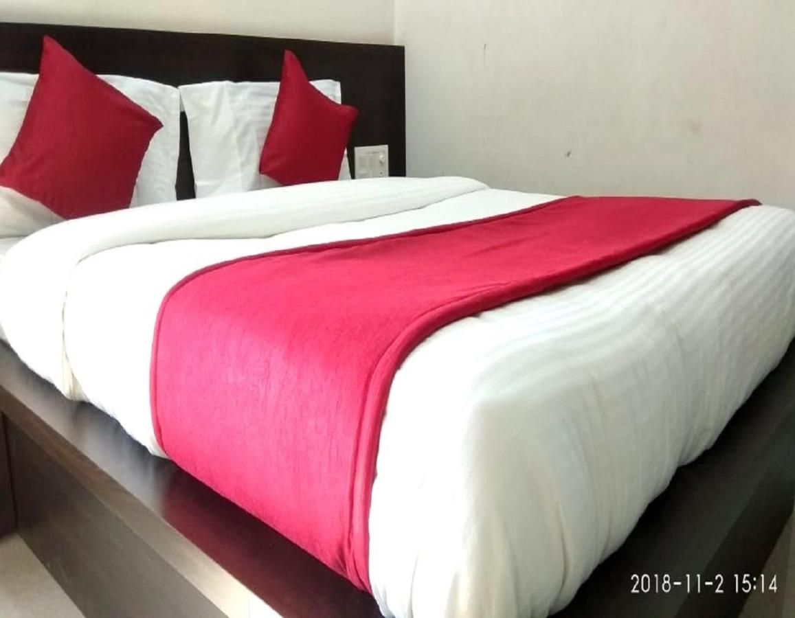 Hotel Gayatri Deluxe Non AC Room