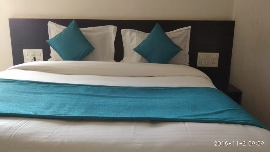 Hotel Gayatri Deluxe Non AC Room 10