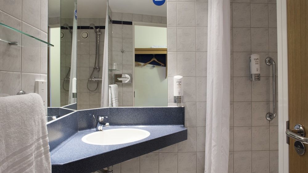 Standard Room, 1 King Bed with Sofa bed