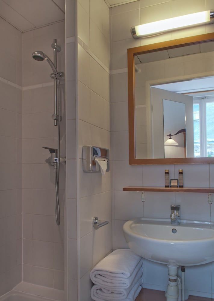 undefined La Manufacture 9