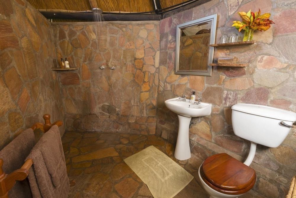 Hornbill Lodge Standard Triple Room, 1 Bedroom 3