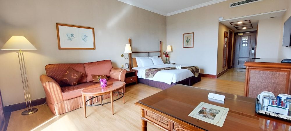 Premier Room