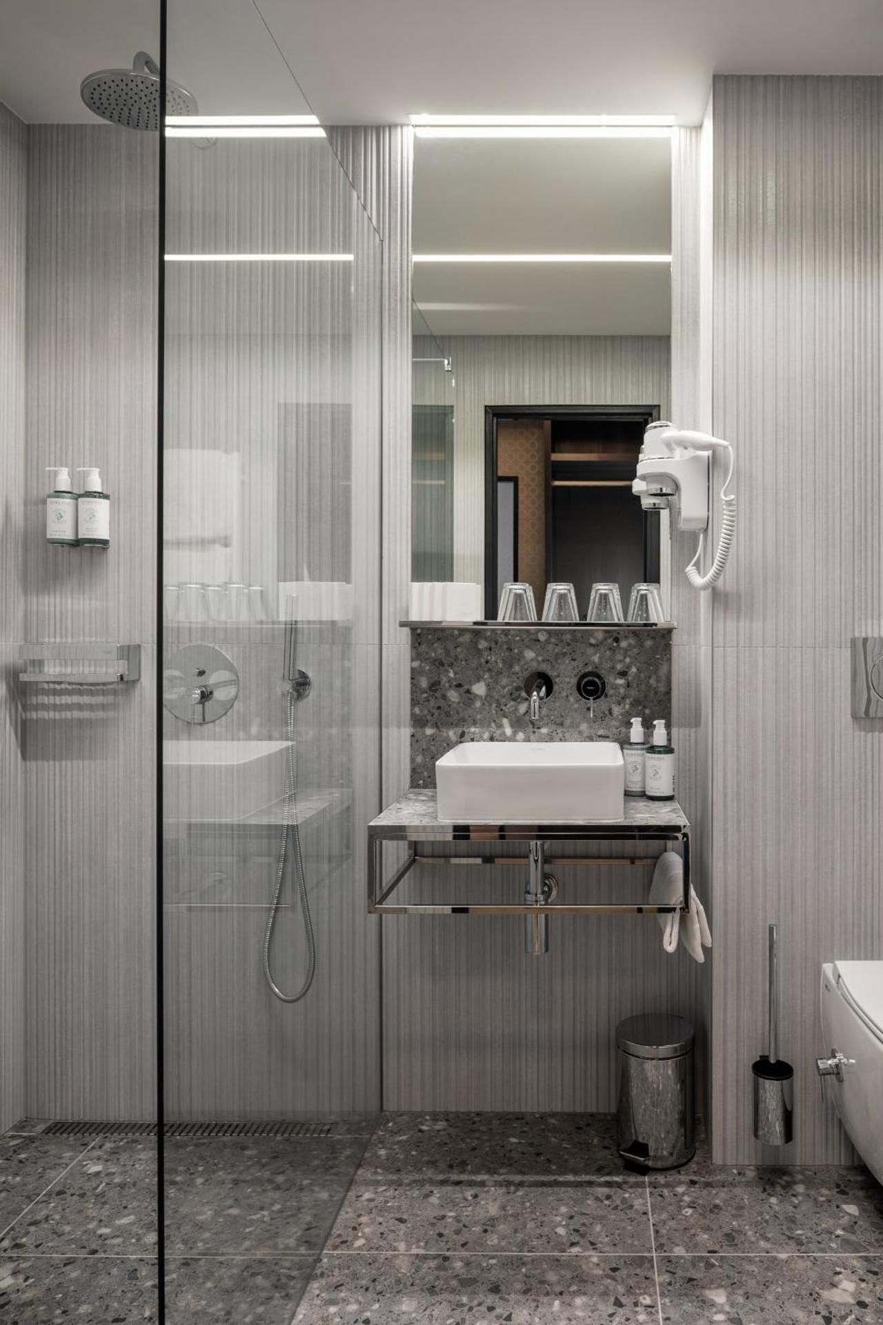 undefined Aida Hotel 6