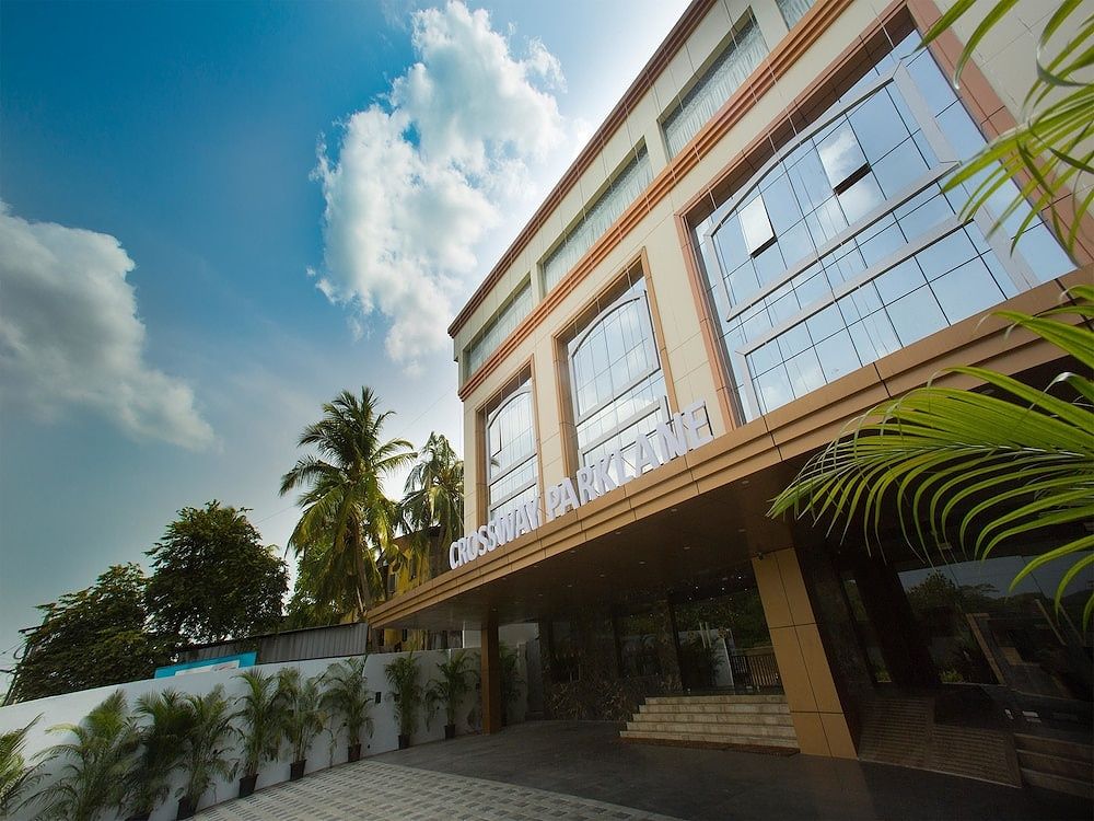 undefined Crossway Parklane Airport Hotel Chennai 7
