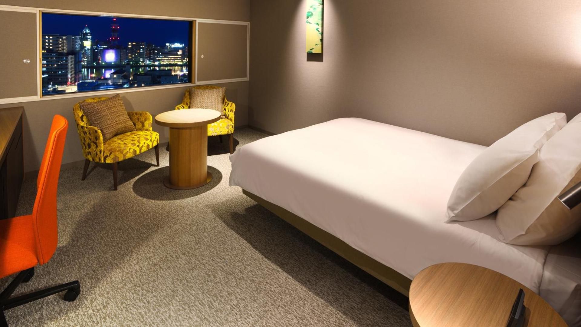 Standard Double Room - Mid Floor