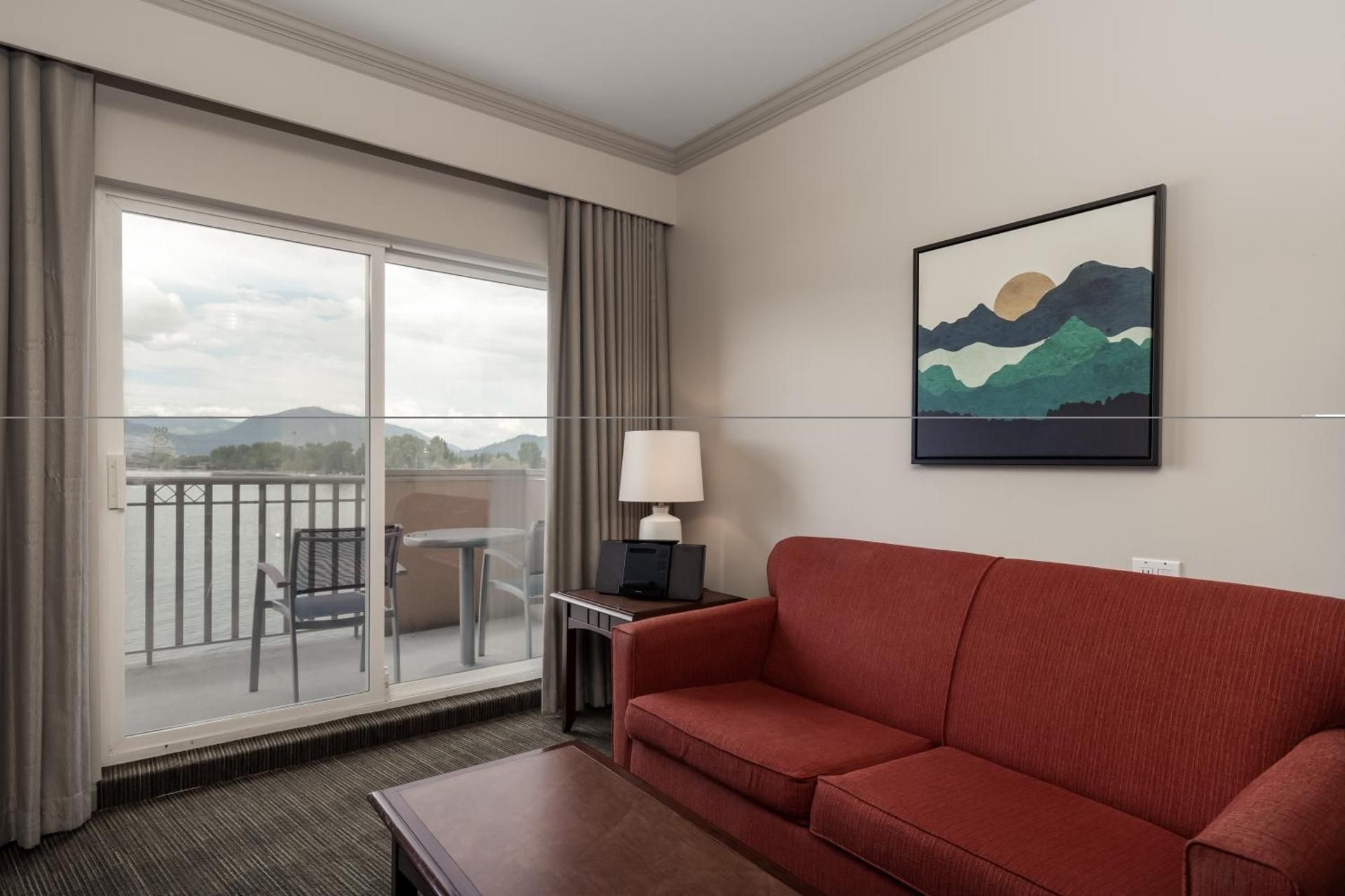 One-Bedroom Suite with Lake View
