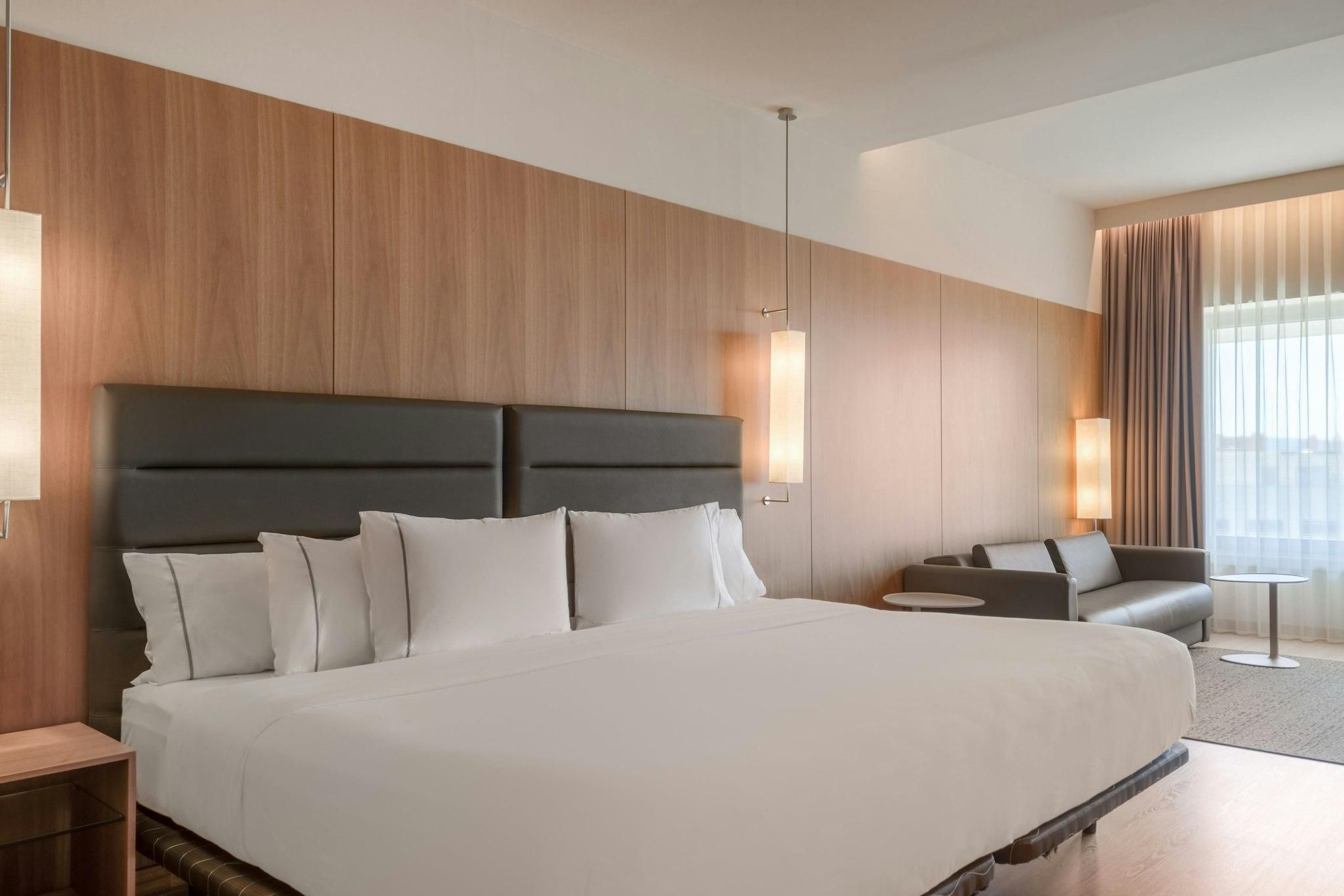 undefined AC Hotel Diagonal L'Illa by Marriott 8