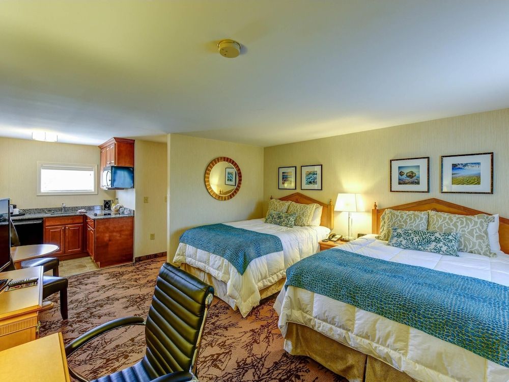Room, 2 Queen Beds, Non Smoking (Efficiency)