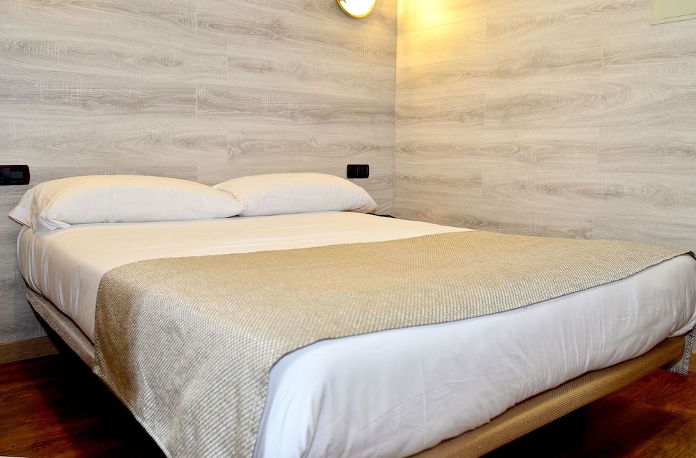 Hotel Cal Ruiz Standard Double Room, 1 Double Bed 3