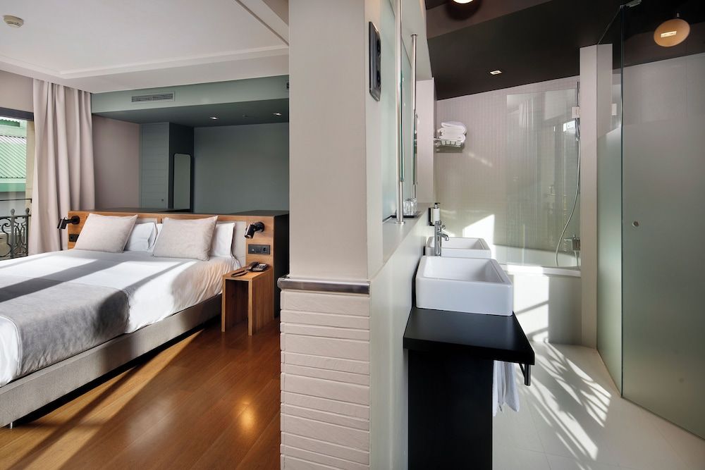 undefined Wilson Boutique Hotel 10