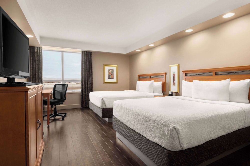 Royal Hotel Calgary, Trademark Collection by Wyndham