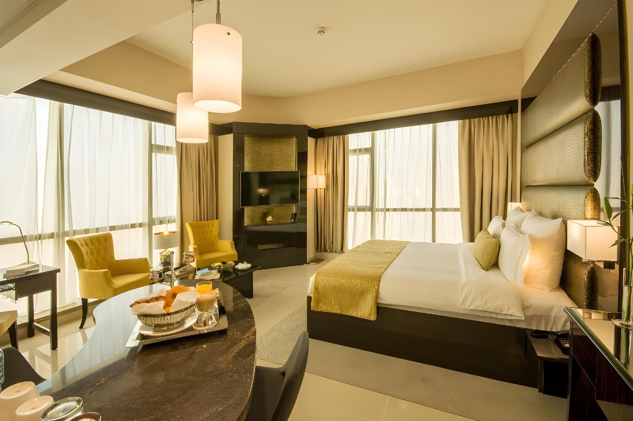 Gevora Hotel -Tallest 4-Star Hotel in the World Deluxe 2