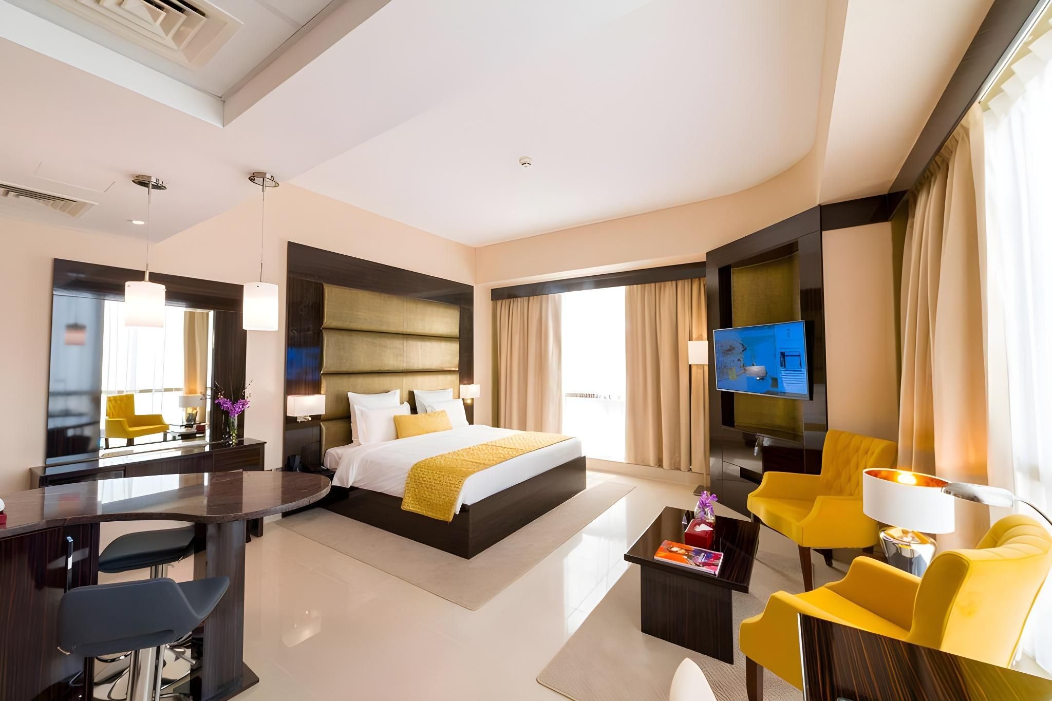 Gevora Hotel -Tallest 4-Star Hotel in the World Deluxe
