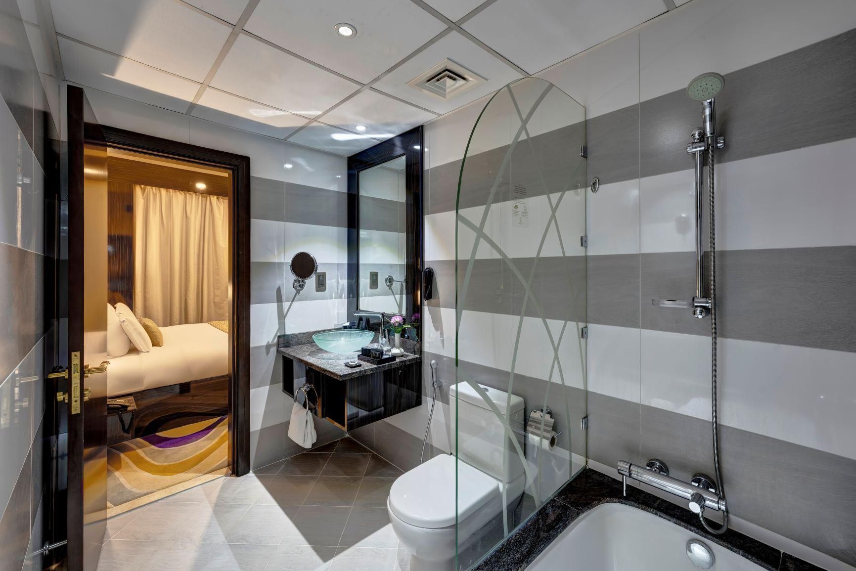 undefined Gevora Hotel -Tallest 4-Star Hotel in the World 7