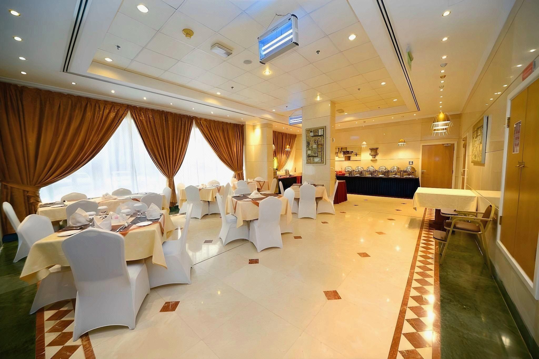 undefined Nejoum Al Emarat 6