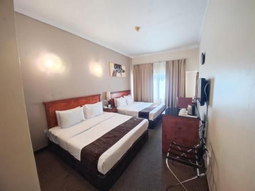 EXECUTIVE DELUXE ROOM.