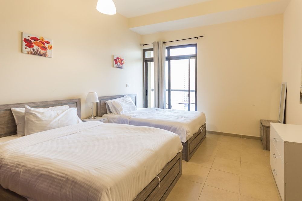 undefined Yanjoon Holiday Homes - JBR Amawj 4 4