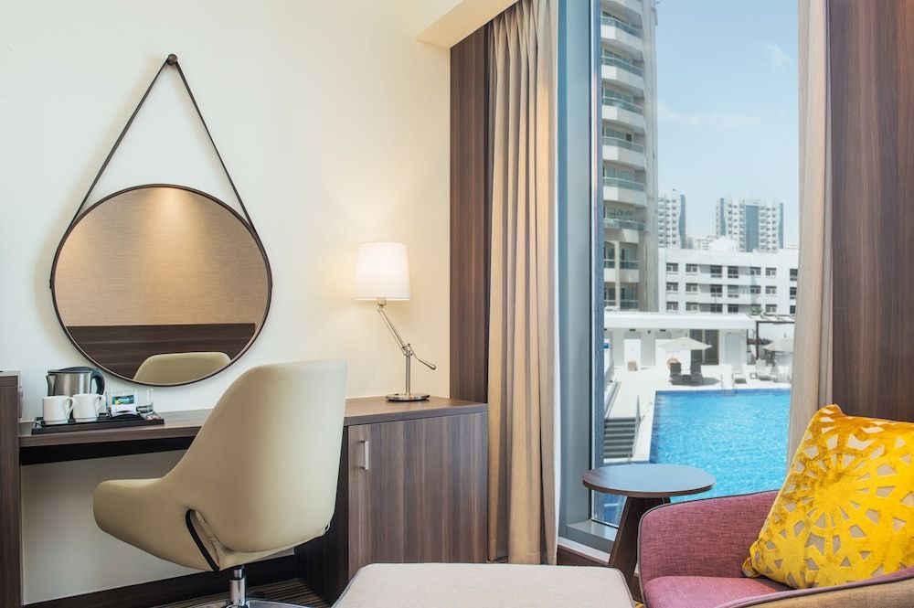 undefined Hampton by Hilton Dubai Airport 6