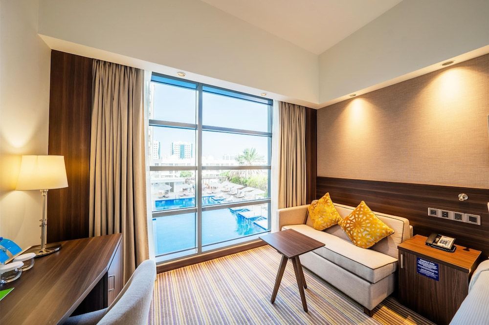 undefined Hampton by Hilton Dubai Airport 8