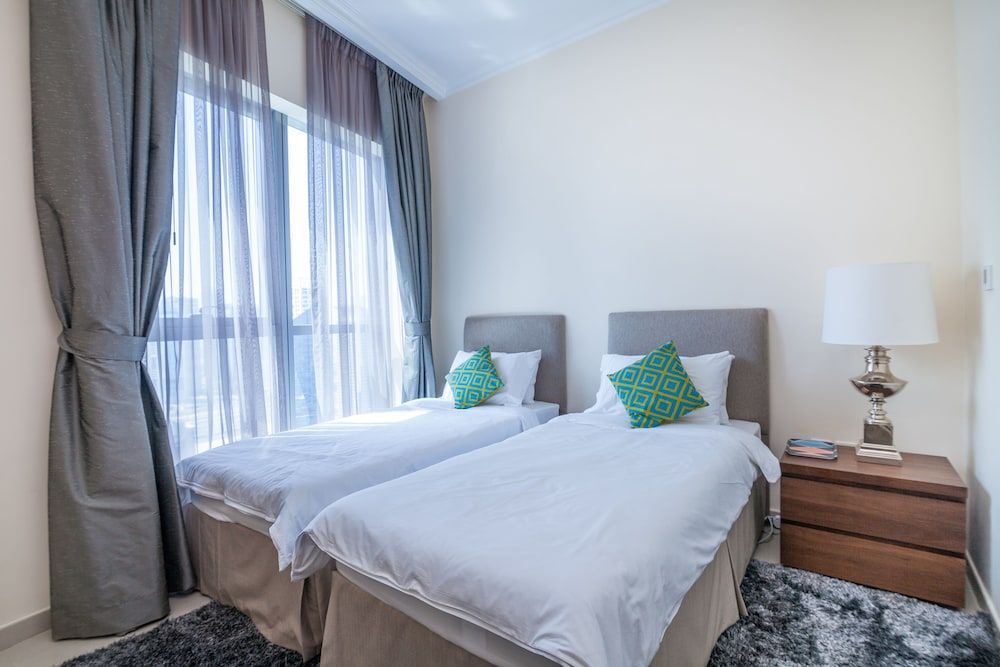 undefined Bay Central- 4 Bedroom Apartment 5