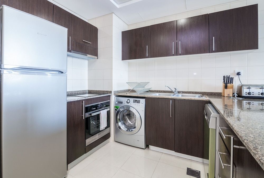 Bay Central- 4 Bedroom Apartment Panoramic Apartment, 4 Bedrooms 10