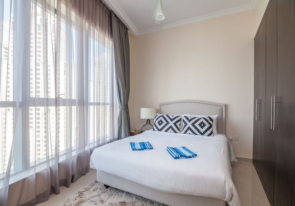 undefined Bay Central- 4 Bedroom Apartment 6