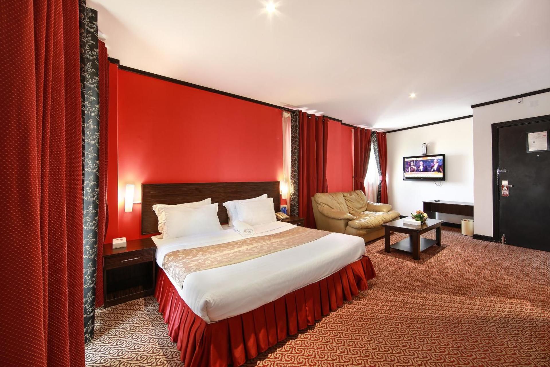 undefined Manhattan Avenue Hotel 10