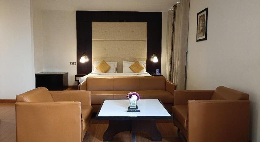 undefined Manhattan Avenue Hotel 9