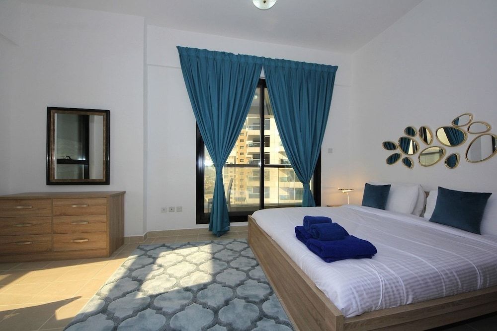 New Arabian Holiday Homes - Escan Tower