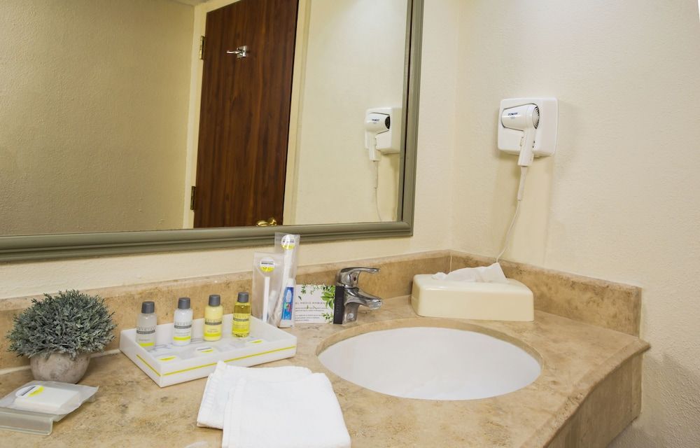 Krystal Urban Ciudad Juárez by US Consulate Standard Room, 2 Double Beds 5