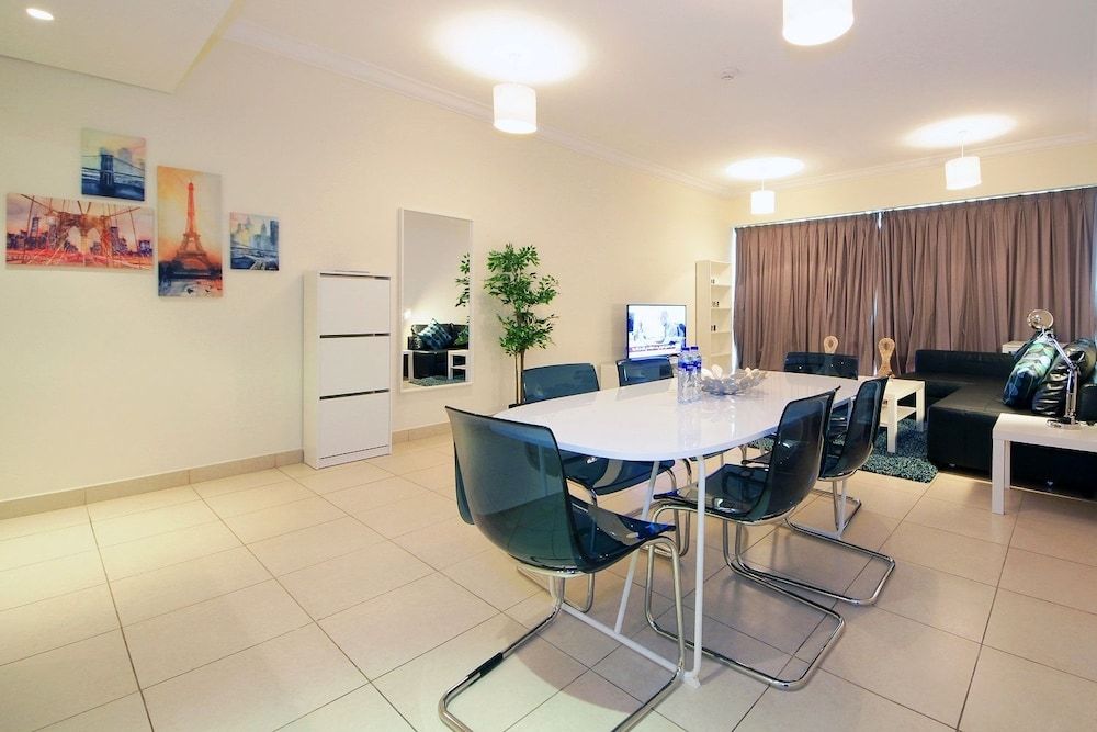 New Arabian Holiday Homes - 8 Boulevard