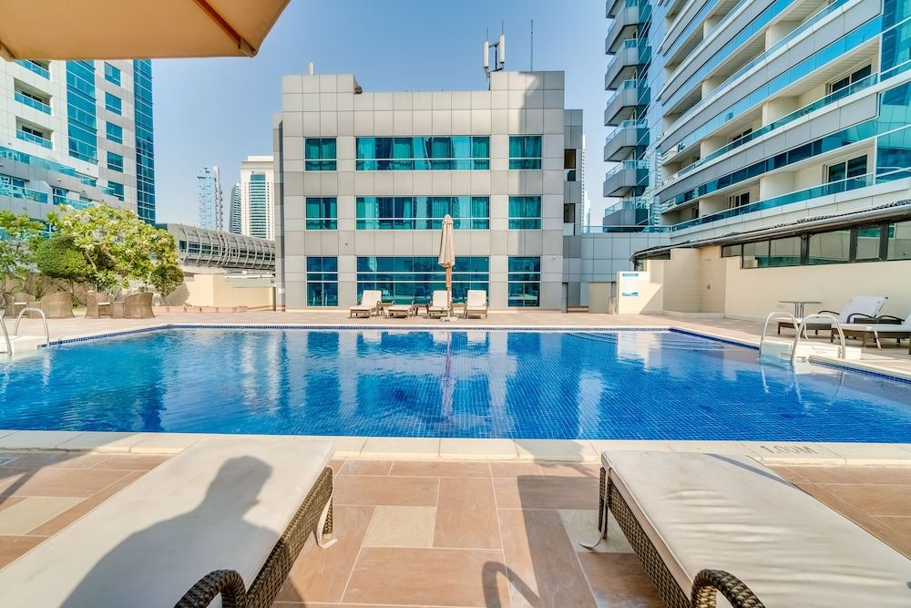 undefined 2 Bedroom Apartment Marina 7
