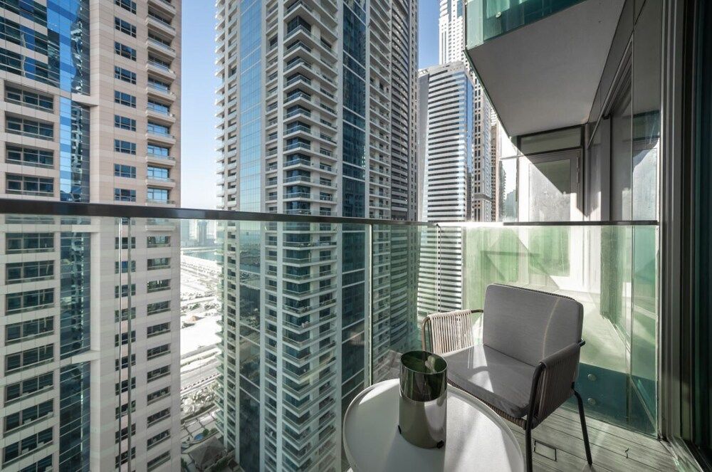 HiGuests - Marina Gate Jumeirah Living