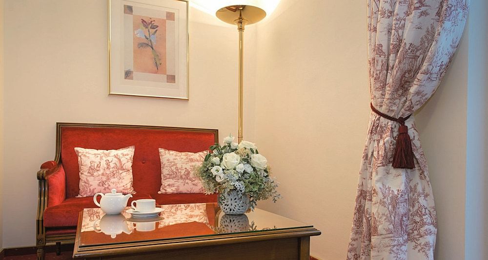 Victor's Residenz-Hotel Saarbrücken Deluxe Double Room, Hill View 3