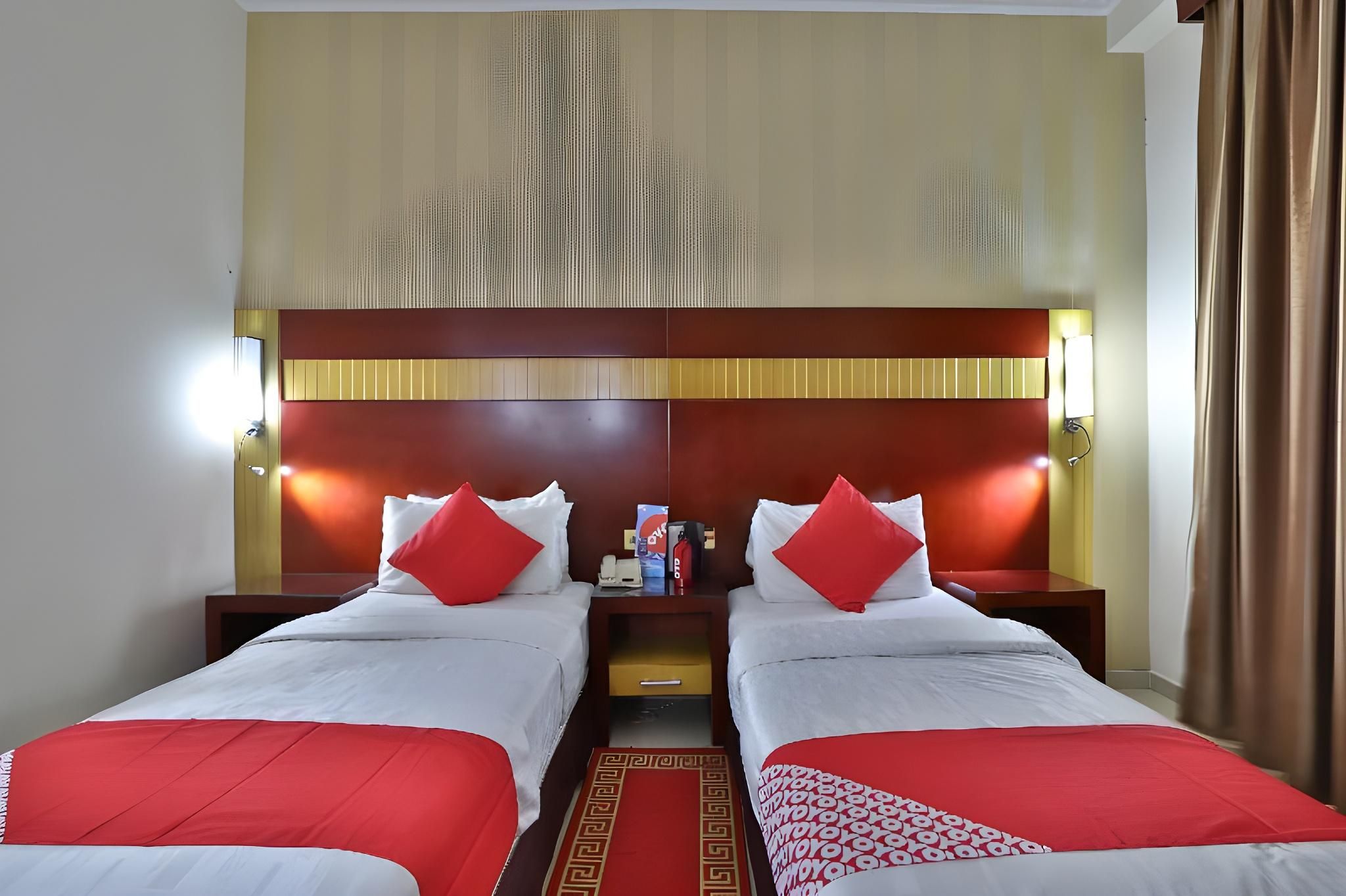 Palette Phoenix Hotel