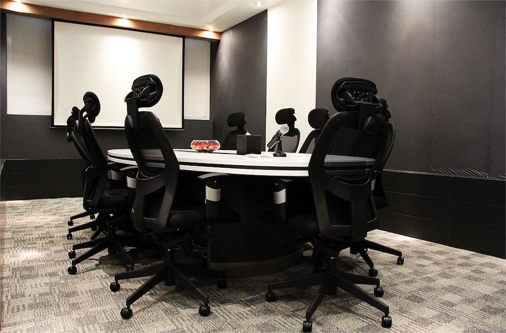 undefined Trianon Hotel 6