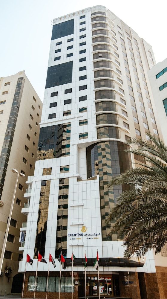 undefined CRYSTAL PLAZA AL MAJAZ HOTEL 4