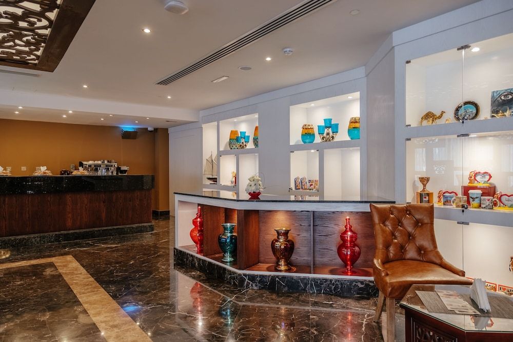 undefined CRYSTAL PLAZA AL MAJAZ HOTEL 5