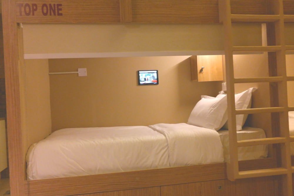 Your Homestay Hostel Shared Dormitory, Women only, Non Smoking, Shared Bathroom 3