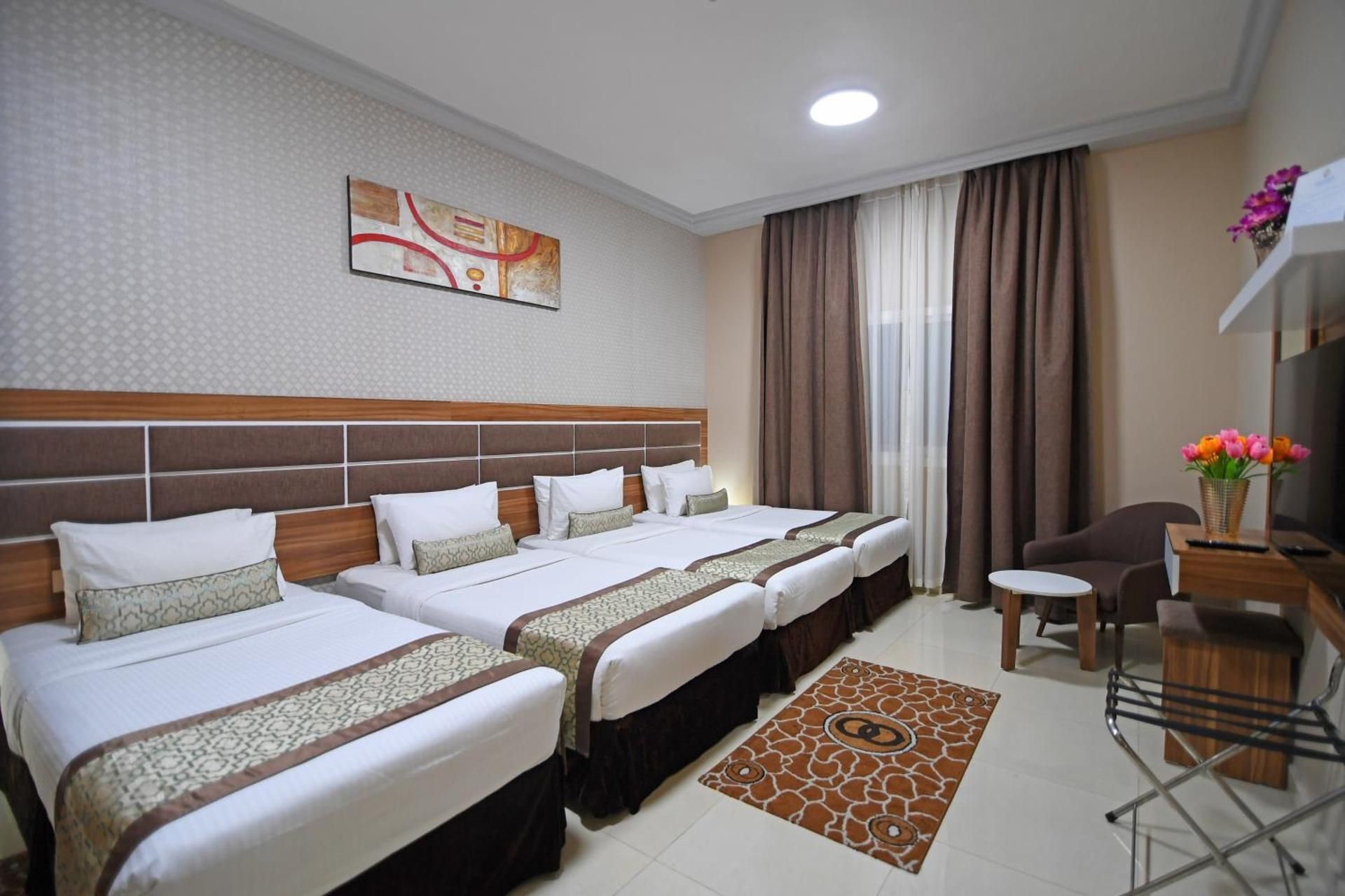 Emirates Stars Hotel Apartments Luxury Quadruple