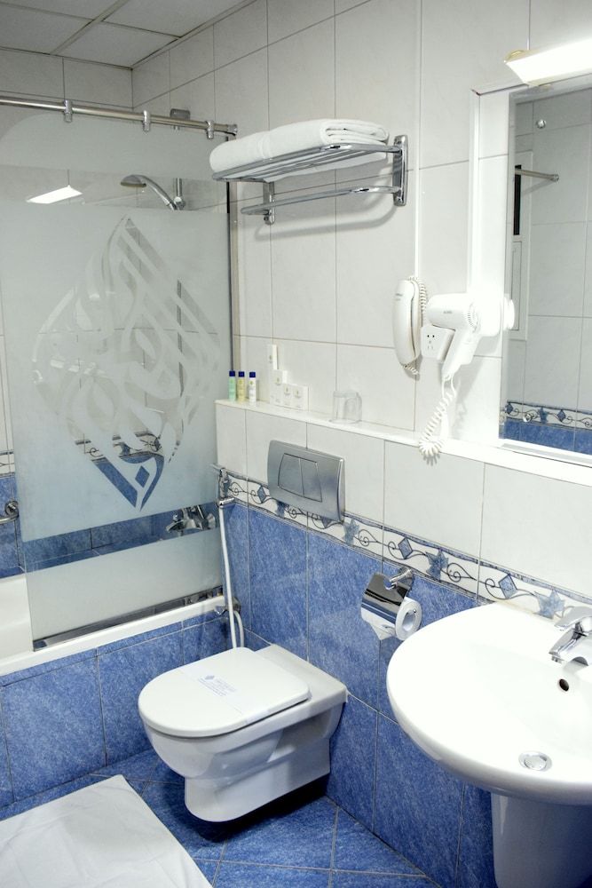 Emirates Stars Hotel Apartments Dubai Deluxe Double Room 21